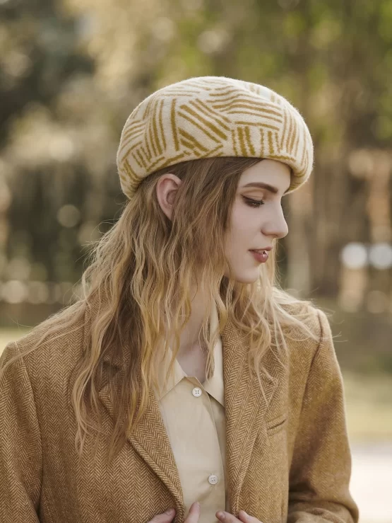 100% Wool Striped Casual Pattern Solid Beret