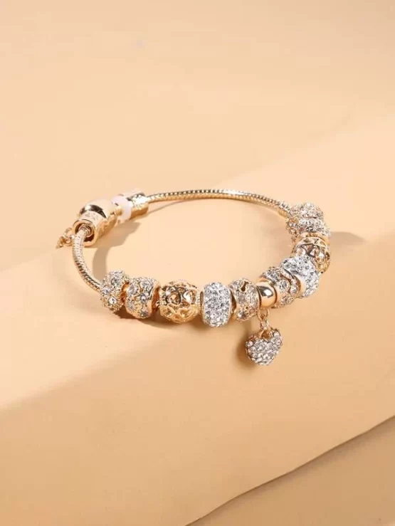 Fashionable Link Heart Charm Bracelet - Image 3