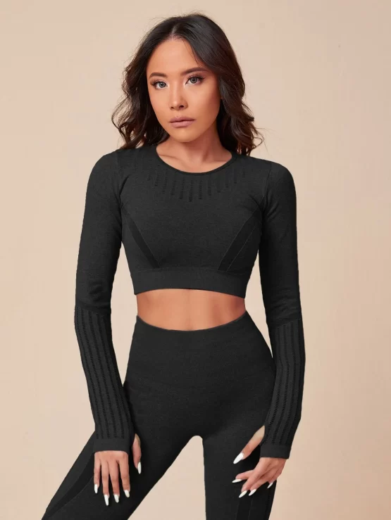 Seamless High Stretch Thumb Holes Sports Tee With Leggings - Image 4