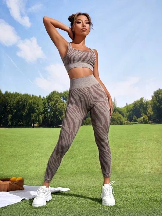 Seamless Leggings Zebra Stripe Sports Set - Image 3