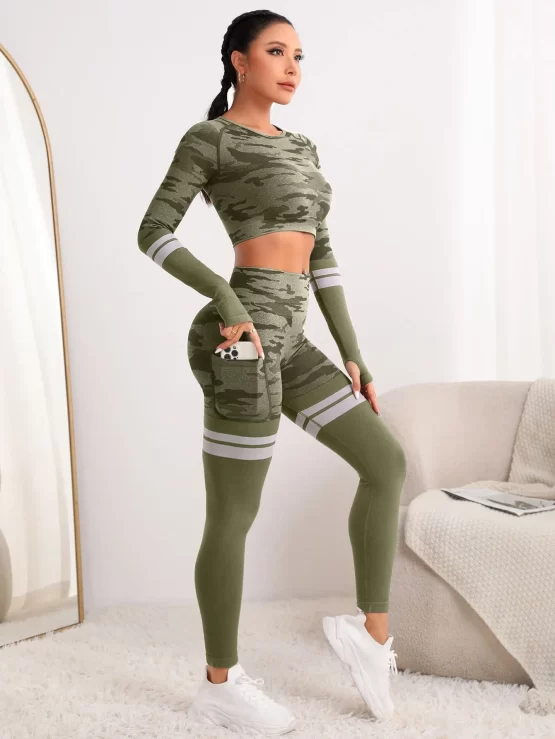 Camo Print Striped Sports Tee & Leggings - Image 9