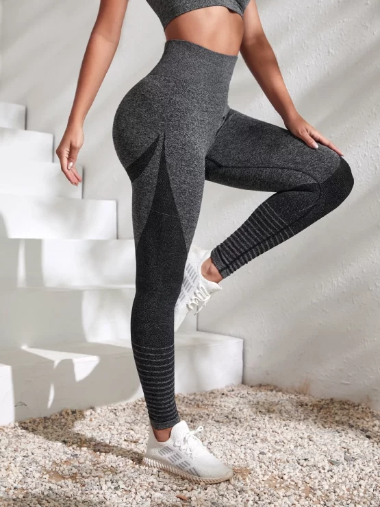 Seamless Striped Print Tummy Control Sports Leggings - Image 2