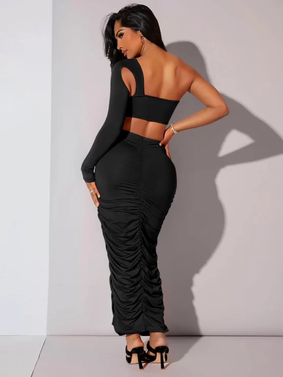 One Shoulder Ring Linked Cut Out Crop Top & Ruched Pencil Skirt - Image 4
