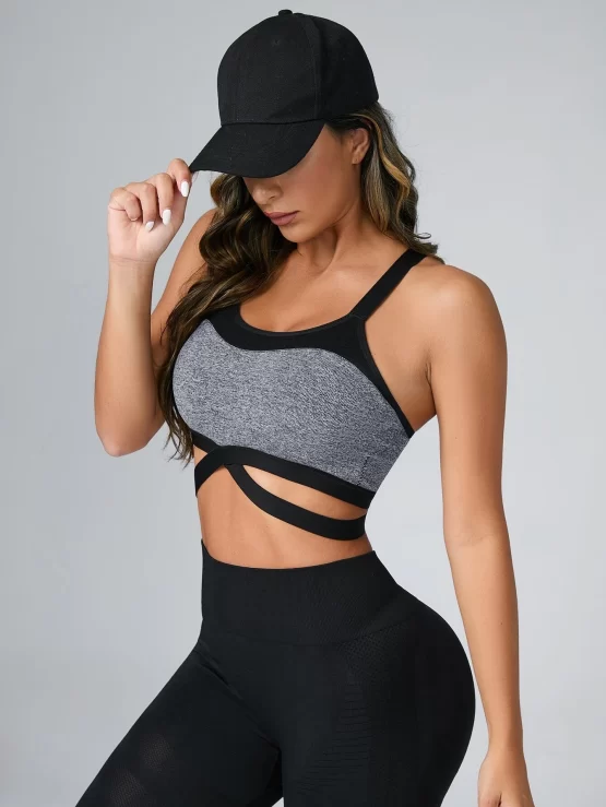 Criss Cross Backless Cut Out Sports Bra - Image 3