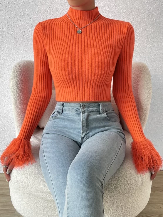 Mock Neck Fuzzy Contrast Faux Fur Cuff Crop Sweater - Image 4