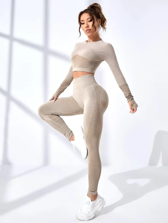 Seamless Raglan Sleeve Thumb Holes Crop Sports Tee & Leggings - Image 2