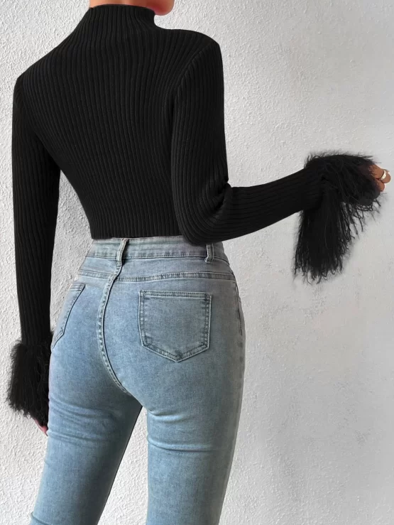 Mock Neck Fuzzy Contrast Faux Fur Cuff Crop Sweater - Image 9