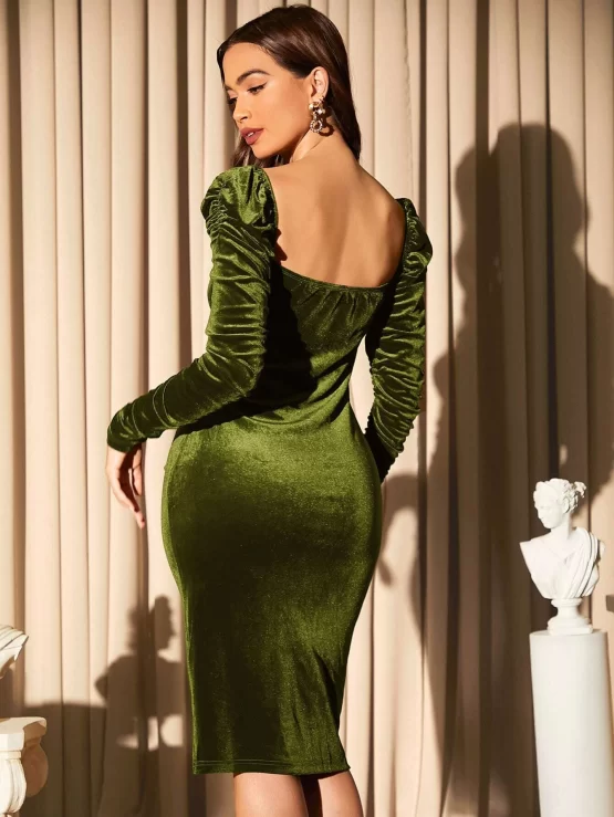 Party Sweetheart Neck Ruched Puff Sleeve Split Hem Velvet Bodycon Dress - Image 4