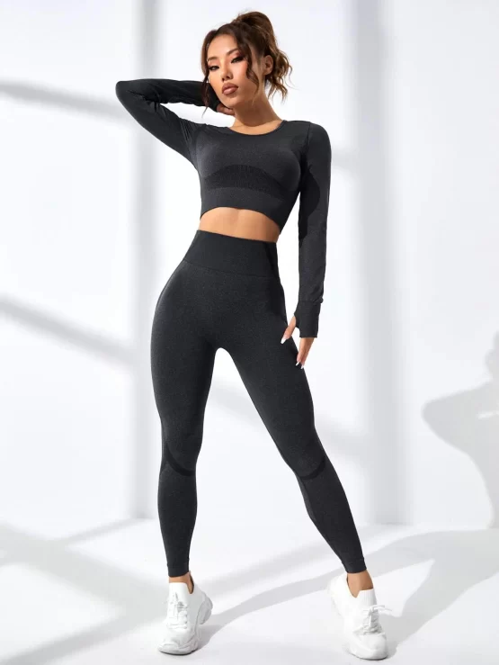 Seamless Raglan Sleeve Thumb Holes Sports Tee & Leggings
