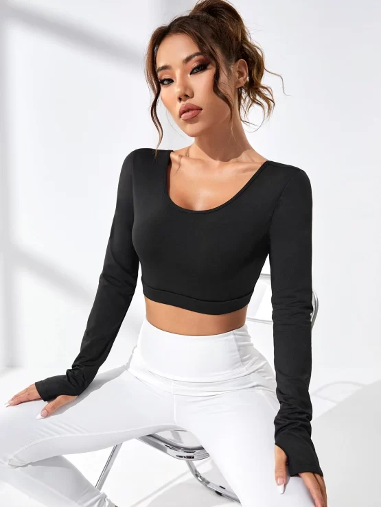 Criss Cross Contrast Mesh Thumb Holes Crop Sports Tee - Image 3