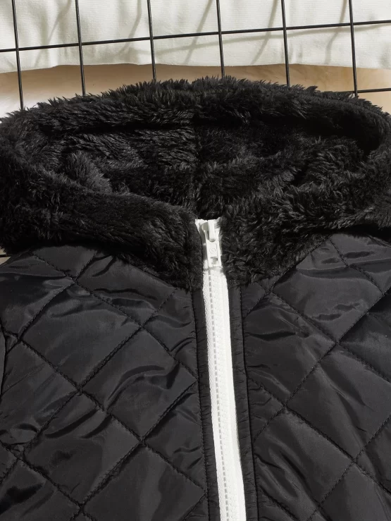 Toddler Boys Letter Patched Detail Fuzzy Zipper Quilted Hooded Coat - Image 3