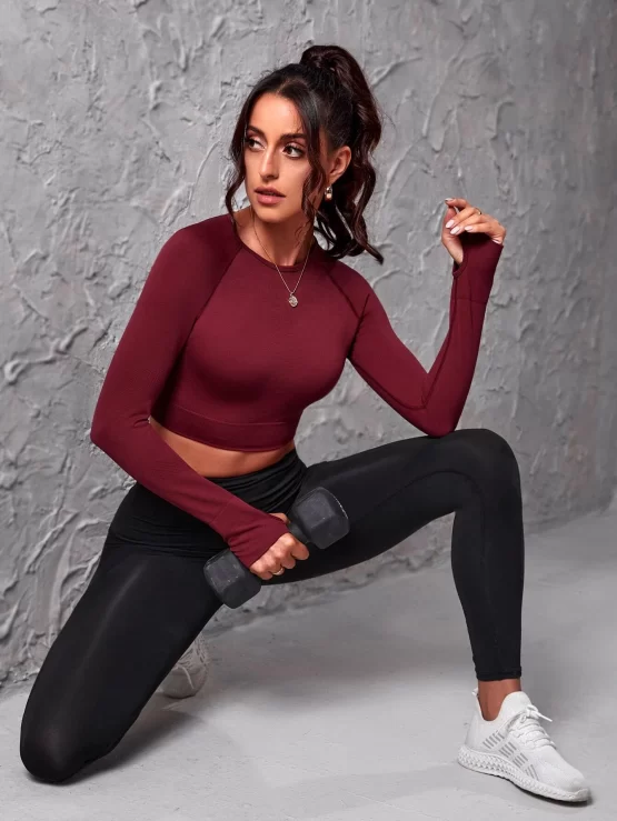 Seamless Raglan Sleeve Crop Sports Tee - Image 3