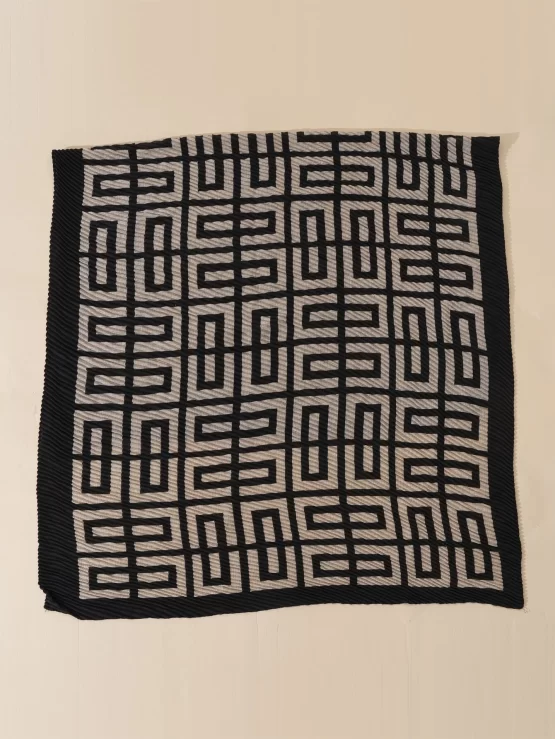 Geometric Casual Crumpled Pattern Scarf - Image 2
