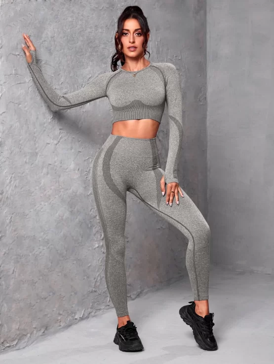 Seamless Raglan Sleeve Sports Tee & Leggings - Image 2