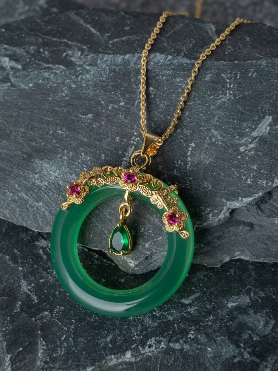 Fashionable Water-drop & Ring Charm Necklace