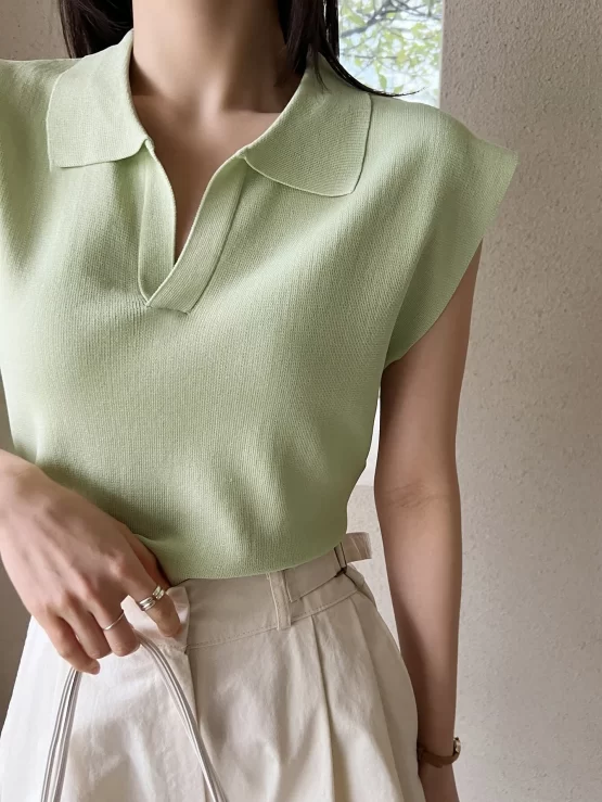 Dazy-Less Solid Shoulder Pad Rib Knit Top