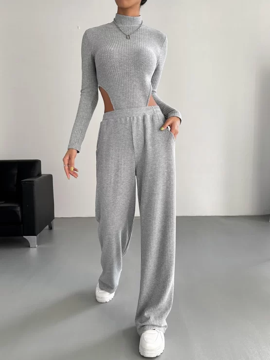 EZwear Mock Neck Cut Out Waist Bodysuit & Slant Pocket Pants