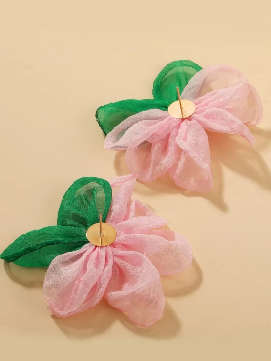 Rhinestone Detail Flowers Stud Earrings - Image 3