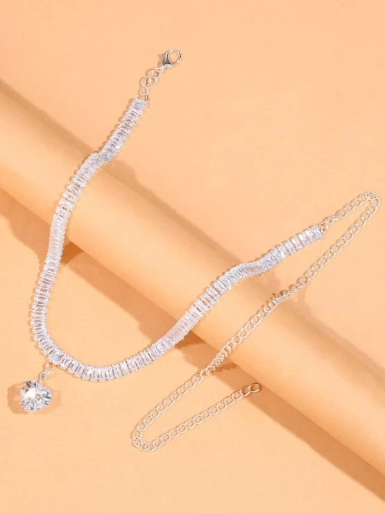 Cubic Zirconia Heart Charm Decor Choker - Image 3