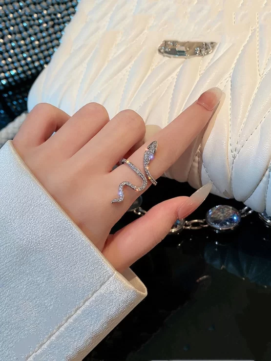Rhinestone Fashionable Snake Cuff Design Ring - Image 2