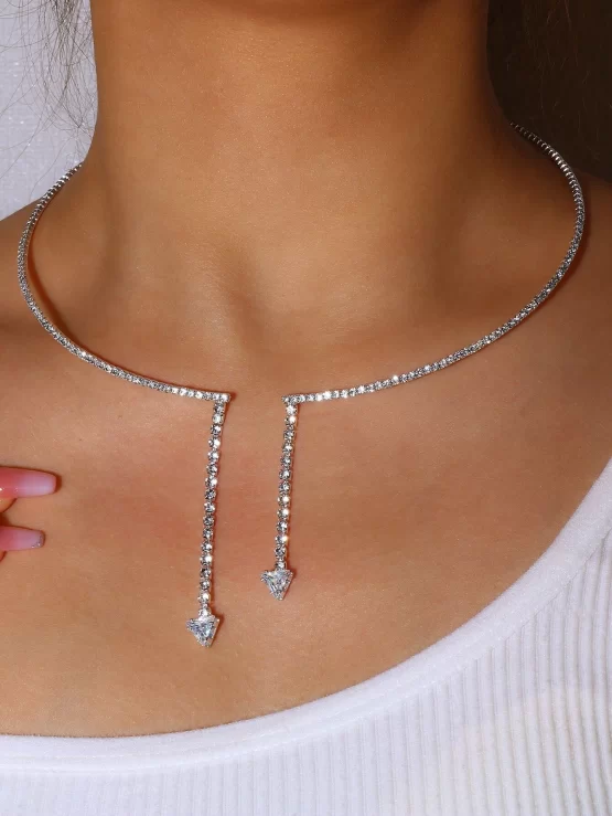Rhinestone Glamorous Cuff Decor Choker
