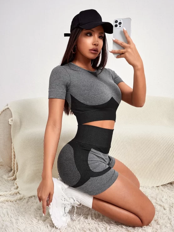 Color Block Cut Out Sports Tee & Biker Shorts - Image 2
