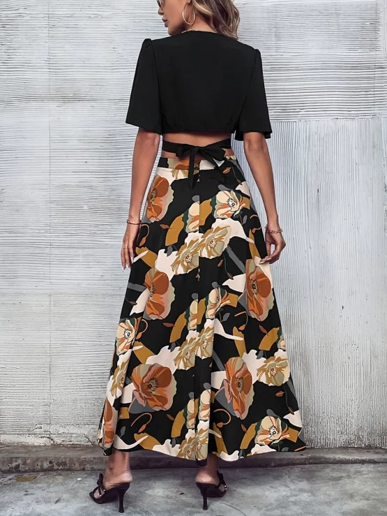 Surplice Neck Butterfly Sleeve Crop Top & Floral Print Wrap Skirt - Image 2