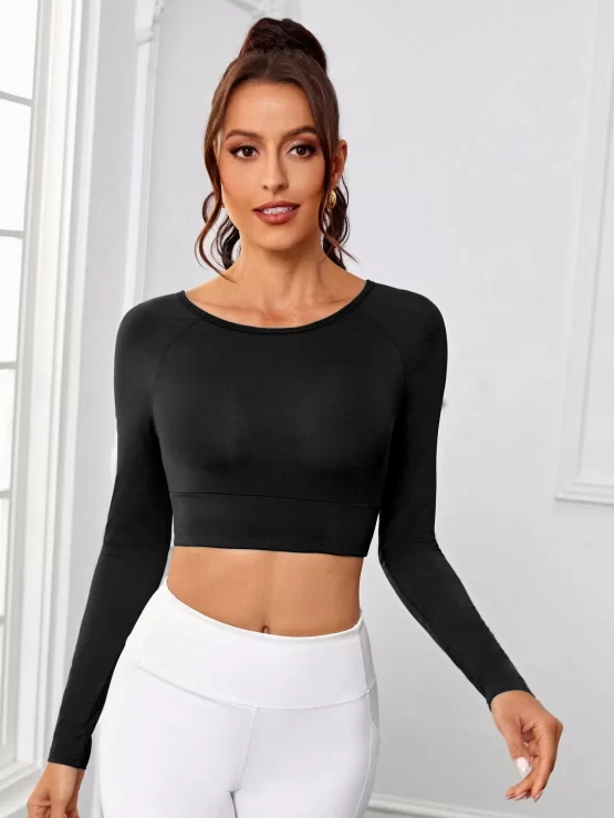 Letter Graphic Cut Out Back Crop Sports Tee - Image 3