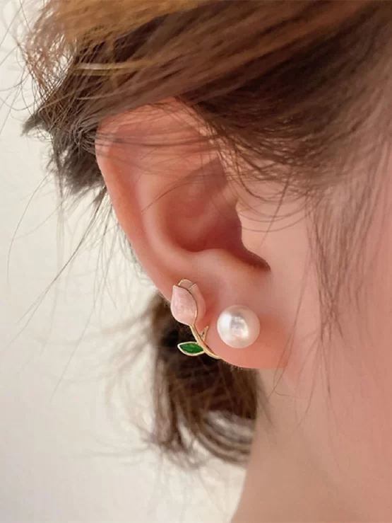Fashionable Flowers Faux Pearls Decor Earrings - Image 3