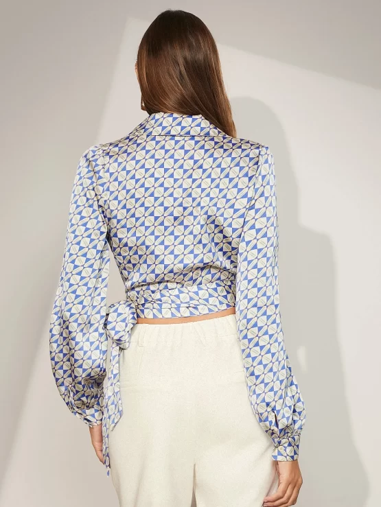 BIZwear All Over Print Knot Side Wrap Sleeve Blouse - Image 2