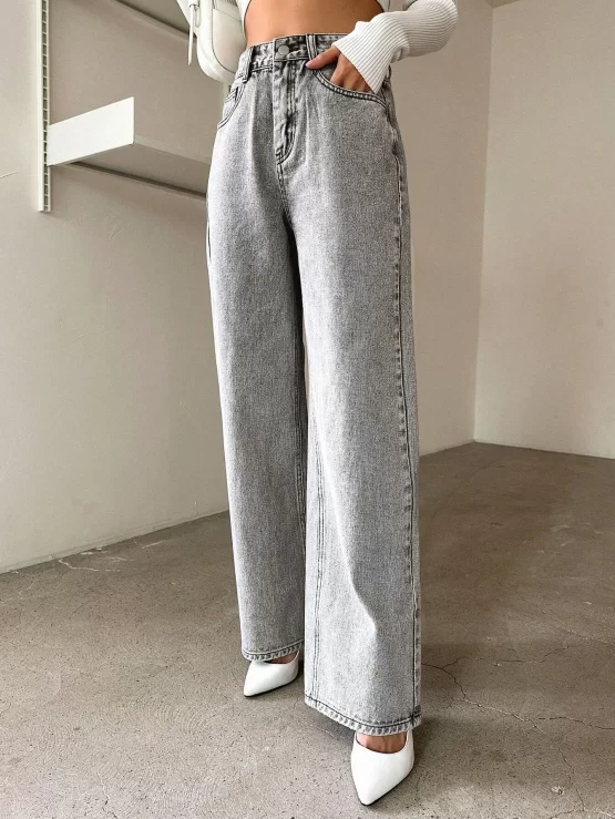 DAZY High Waist Zipper Fly Straight Leg Jeans - Image 3