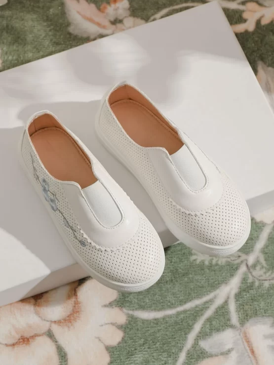 Girls Floral Embroidered Slip On Shoes, Round Toe Sporty Strap Sneakers - Image 3