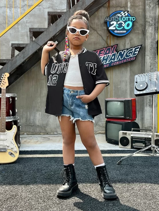 Girls Letter Graphic Striped Trim Drop Shoulder Baseball Collar Sleeve Shirt - Image 3