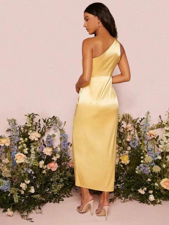 Belle One Shoulder Split Thigh Bridesmaid Satin Dress - Image 3