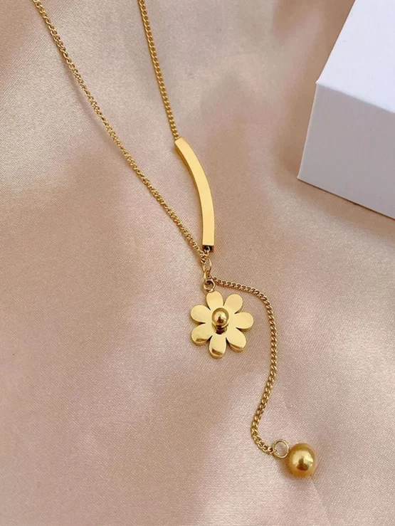 Fashionable Stainless Steel Flower Charm Pendant Necklace - Image 2