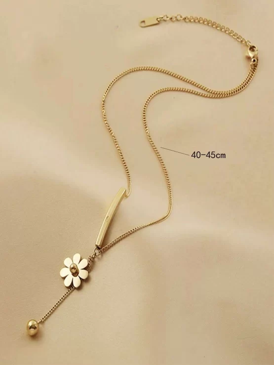 Fashionable Stainless Steel Flower Charm Pendant Necklace - Image 3