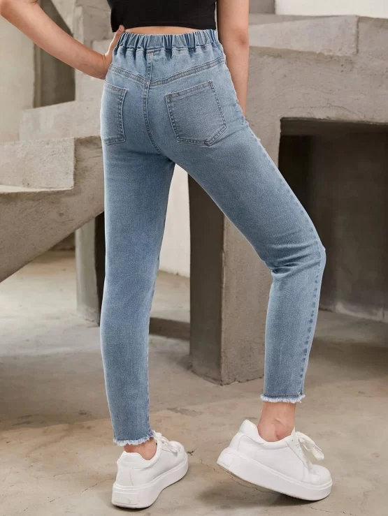 Girls Skinny Cropped Raw Hem Ripped Jeans - Image 3