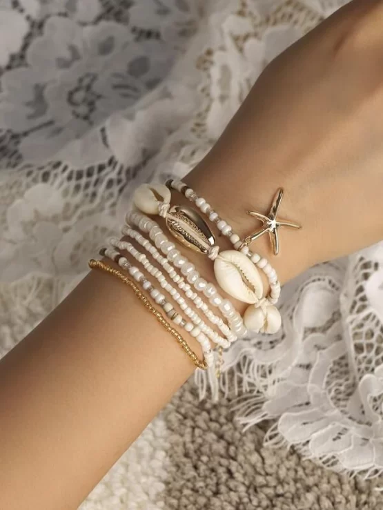 Four Pieces set Shell Decor Beaded Bracelet