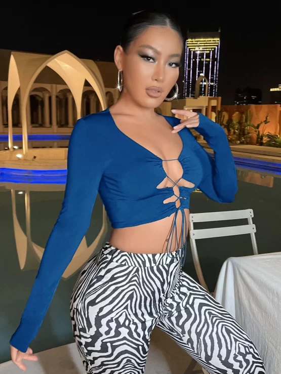 Lace Up Sexy Plain V Neck Front Crop Tee - Image 3