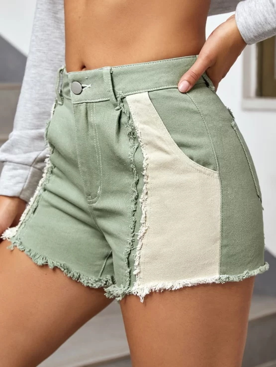 Color Block Button Pocket Raw Hem Denim Shorts - Image 4