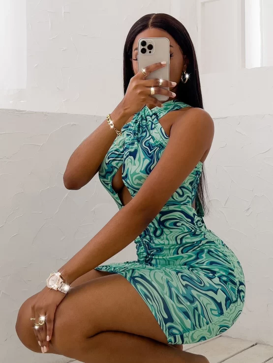 All Over Print Cross Wrap Ruched Tie Backless Bodycon Dress - Image 2