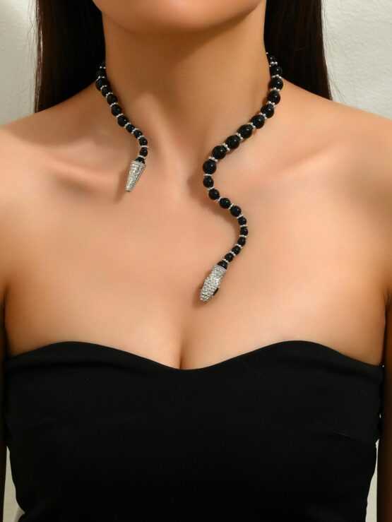 Fashionable Snake Design Decor Necklace
