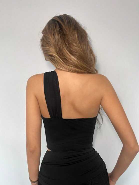 Slim Fit Sleeveless Short One Shoulder Top With Oversized V Neck And Mesh Splice Design - Image 2